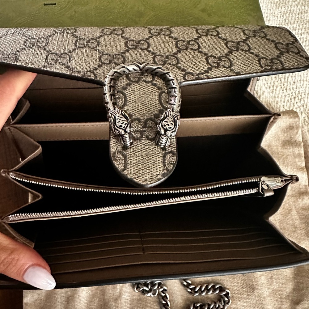 Gucci Dionysus GG supreme crossbody shoulder bag with box and dust bag - Picture 9 of 14